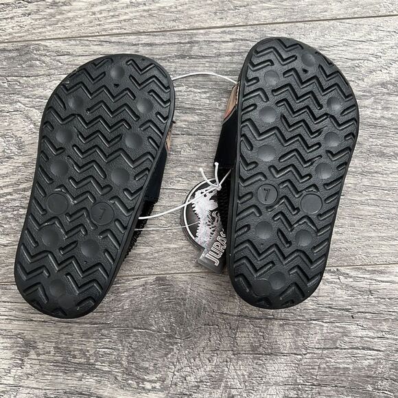 Jurassic World toddler sandals slippers black sz 7 new - Picture 3 of 3